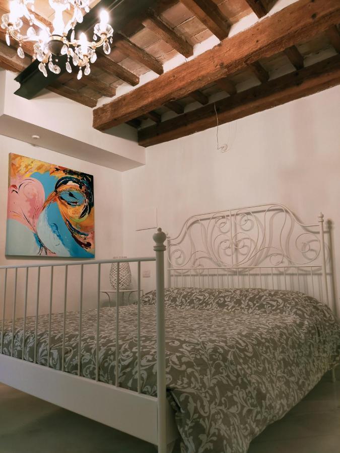 Tambien B&B Pesaro Exteriör bild