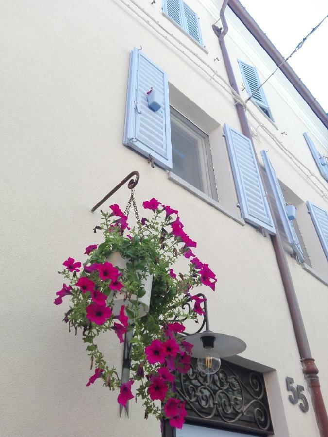 Tambien B&B Pesaro Exteriör bild